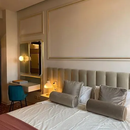 3 Minutes' Walk From The Duomo Cathedral *