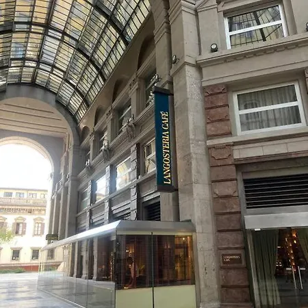 3 Minutes' Walk From The Duomo Cathedral *