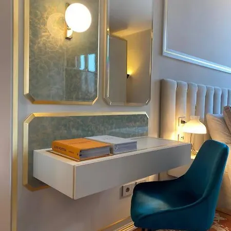 3 Minutes' Walk From The Duomo Cathedral * Milano