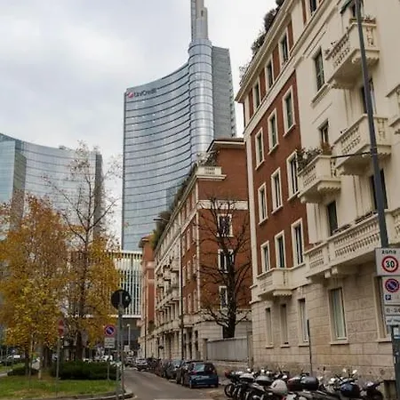Apartment Feeling Gae Aulenti Milan