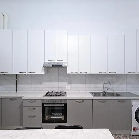 Apartman Elegante Quadrilocale Liberty In Zona Risorgimento Milánó