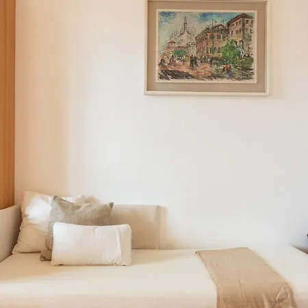 Mavi Flexyrent * Milánó