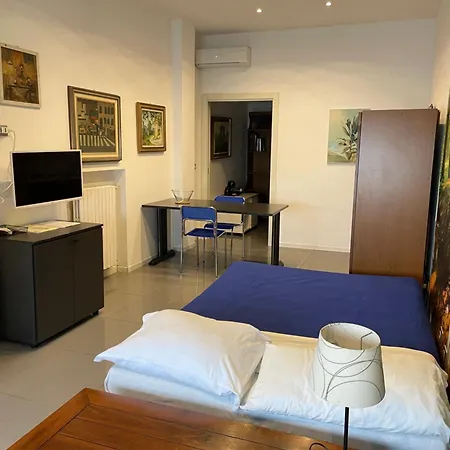 Canal Apartment Milan