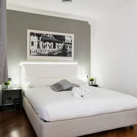 Keys Of Italy - Pantano 8 / New Apt. / Mm Missori Milan