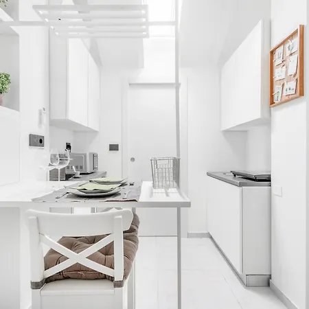 San Siro Metropolis House Completamente Smart Lägenhet *