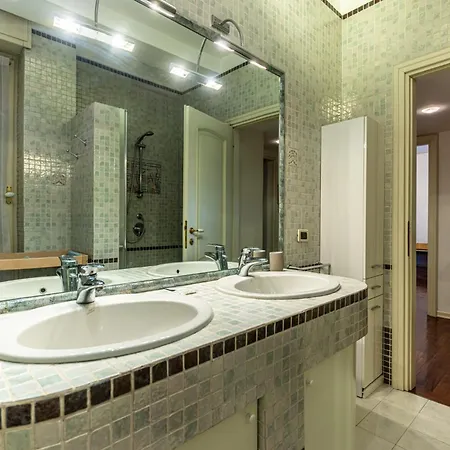 Apartment Filiberto Charme Milan