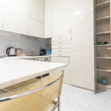 Monte Napoleone Split-level Terrace - Collection Apartment *