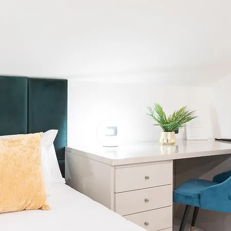 Apartment Monte Napoleone Split-level Terrace - Collection Milan