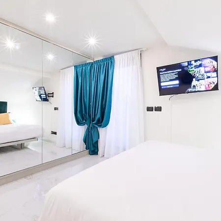 Monte Napoleone Split-level Terrace - Collection Mailand