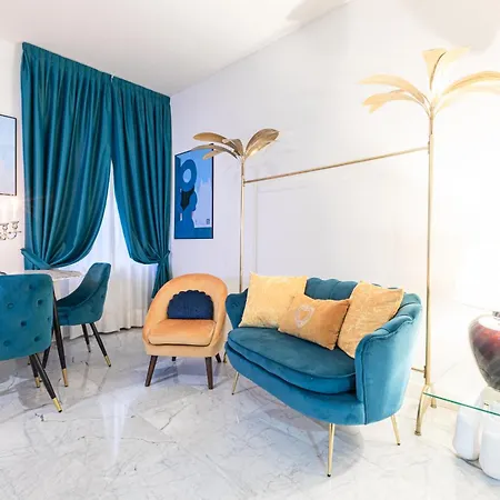 Monte Napoleone Split-level Terrace - Collection Apartment *