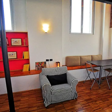 Apartment In Da House *
