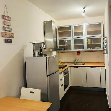 Easy Italy Prada شقة *