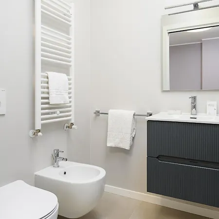 Apartament Classbnb - 2 Bilocali Di Design In Zona Porta Garibaldi *