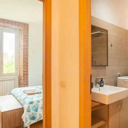 Free Wi-fi - A/c - Vertical Tower - Garibaldi