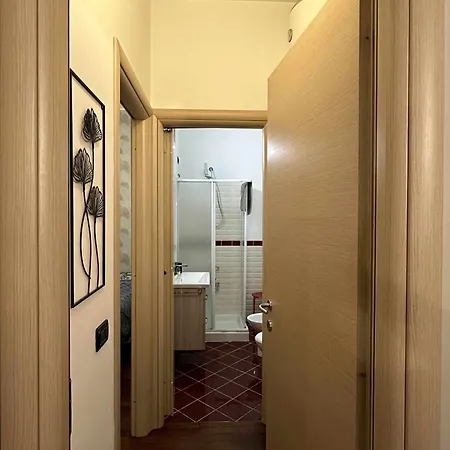 Casa Bullona Bilocale Tranquillo Ottima Posizione Apartment *
