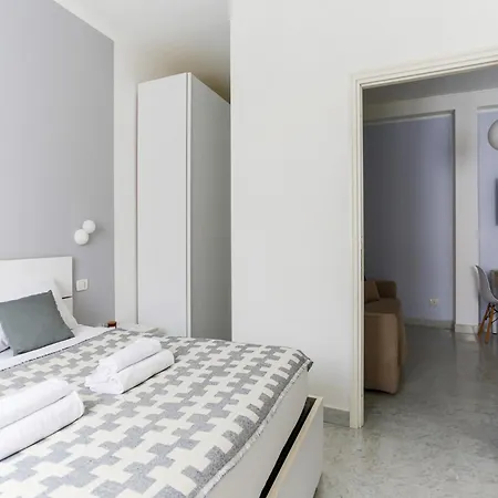 The Best Rent - Bright Two-bedroom In Central Station Area Hotel apartamentowy