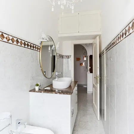 The Best Rent - Bright Two-bedroom In Central Station Area 3*