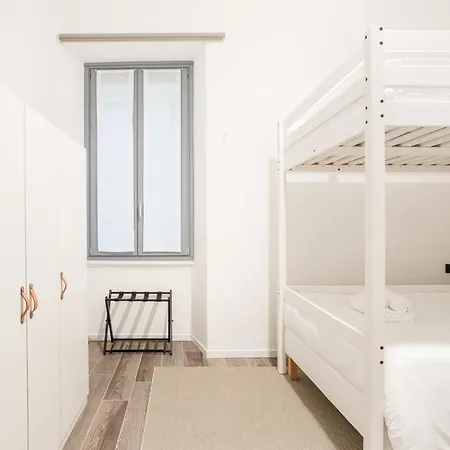 Sant Ambroeus Garden Апартаменты Милан