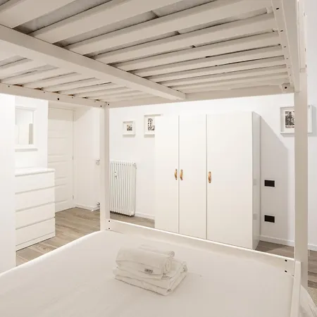 Sant Ambroeus Garden * ميلان