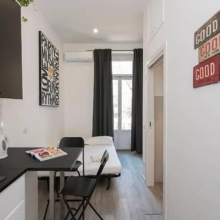 Apartment Ihost - Lomellina 14a *