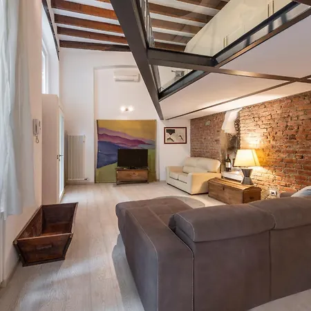 Loft Di Charme Nel Quartiere Isola - * Milan