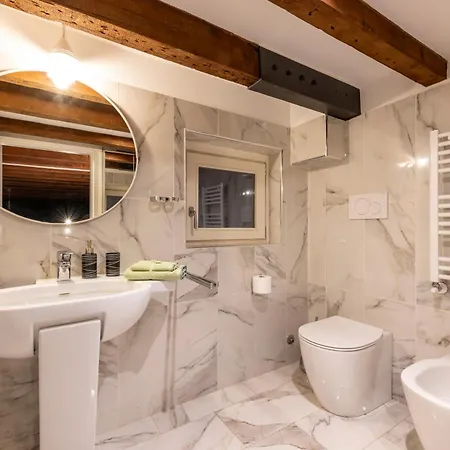 Apartament Charming Loft In Isola *