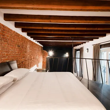 Charming Loft In Isola Apartament Mediolan