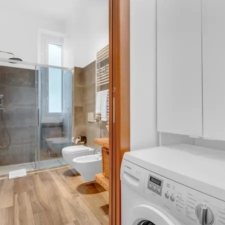 Ellebnb - Wifi, Netflix E Metro M2 A 100 Metri Apartament