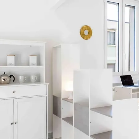 Apartment Luminoso Porta Venezia Milan