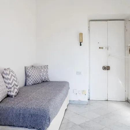 Luminoso Porta Venezia Apartment