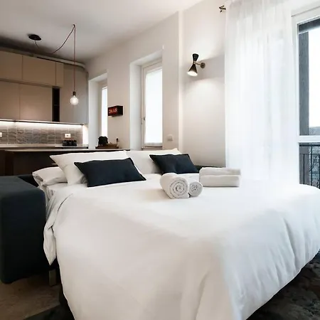 Sunset Citylife Typical Italian Style House *