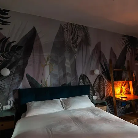 Prestige - Vicino Metro E Treno *