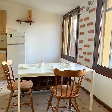 Rose Apartment