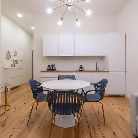 We - Babila Boutique - *