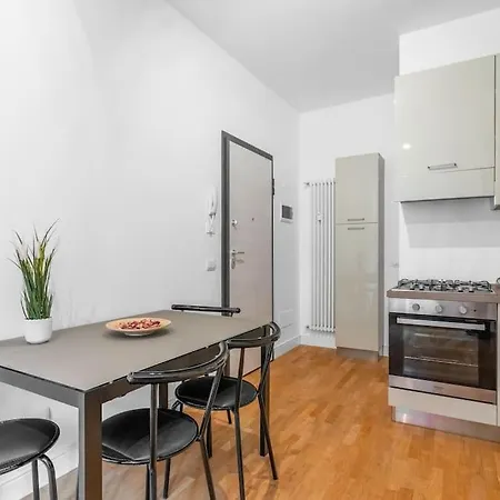 Macchi Loreto - * ミラノ