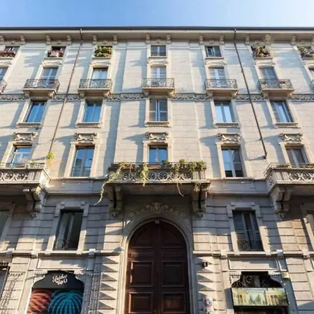 Royal In Milan