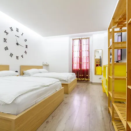 I Della Apartment