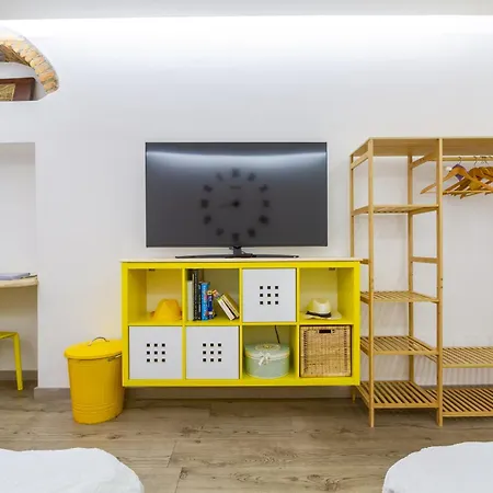 I Della Apartment *