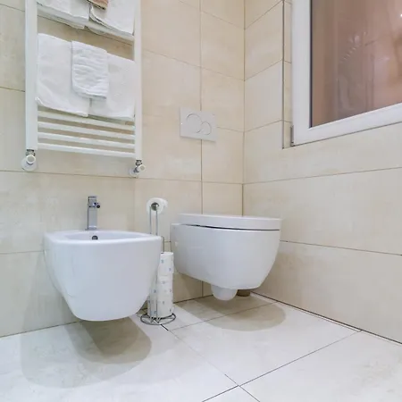 Apartment I Della