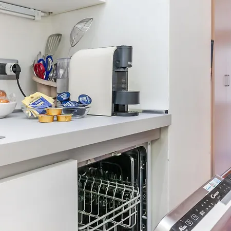 Stile E Comodita Nel Vivace Centro Di Mailand