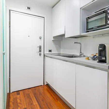 Stile E Comodita Nel Vivace Centro Di Apartment