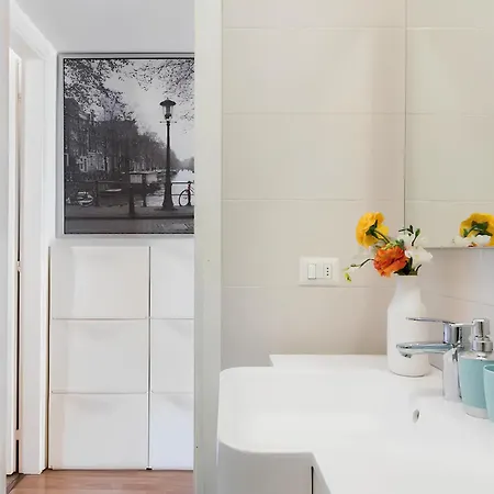 Apartment Charming Milanese Aparment Milan