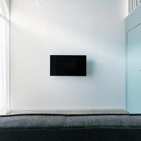 - 800 M Far From Lancetti Station