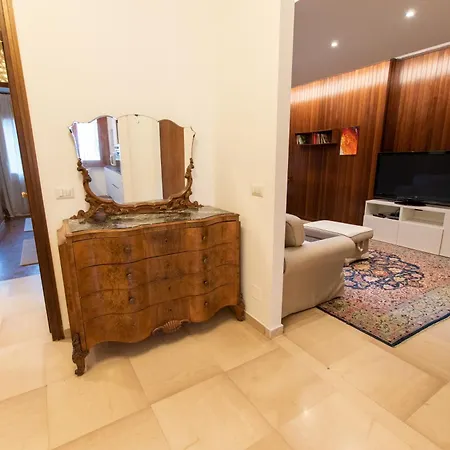 I Host - Govone 100 Apartment