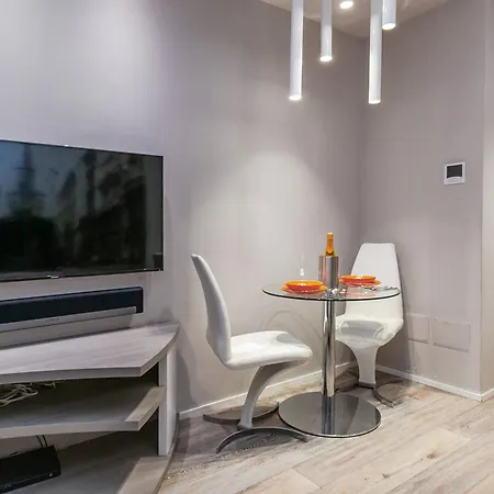 Orange M3 Duomo 12 Min *