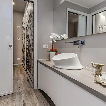 Orange M3 Duomo 12 Min Apartment