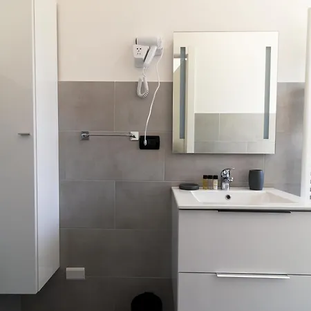Abbiategrasso - Bocconi - 2 Da Letto Apartmán Milán