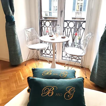 B And G San Babila- Luxury In The Heart Of - Design District Pensión Milán