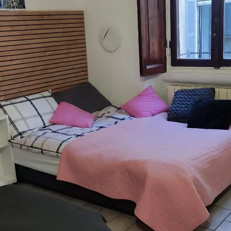 Bilocale10 Minuti Dal Braciere Olimpico 2026 In Chinatown Area Pedonale Comoda アパート