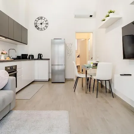 Tortona Navigli New And Cozy Апартаменты